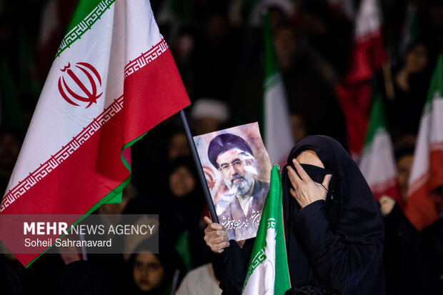 اجتماع حمایت از رزمندگان در مقابله با دشمن آمریکایی - صهیونی