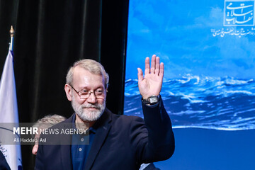 شهید لاریجانی عمر خود را وقف خدمت به ایران و انقلاب اسلامی کرد