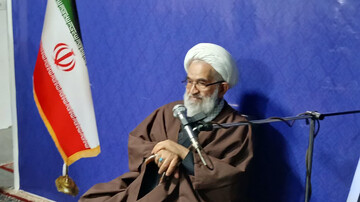 قصد دشمن برای خاموشی چراغ رهبری شکست خورده است