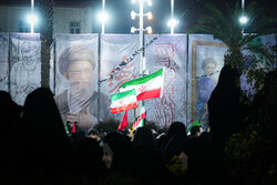 رجزخوانی مداح گیلانی برای ترامپ