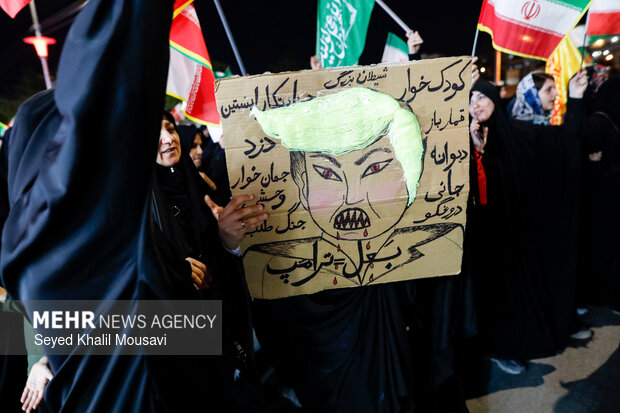 تجمع شبانه اهوازی‌ها در دفاع از امنیت کشور