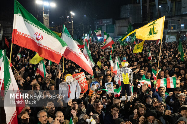 اجتماع شبانه گرگانی‌ها در دفاع از امنیت کشور