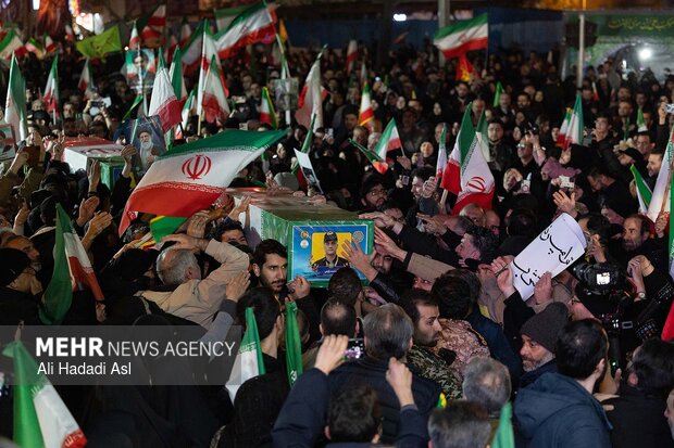 اجتماع حمایت از رزمندگان در مقابله با دشمن آمریکایی - صهیونی