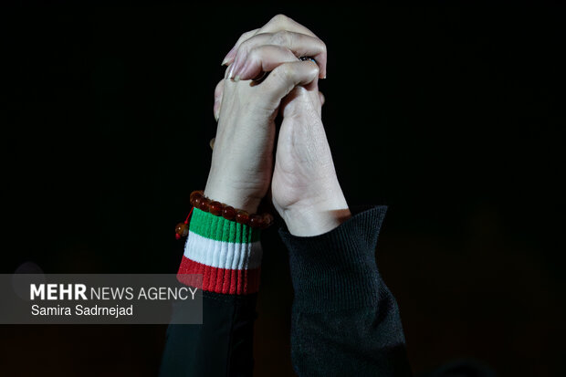 اجتماع حمایت از رزمندگان در مقابله با دشمن آمریکایی - صهیونی