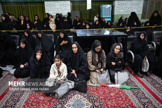 مراسم وداع با پیکر شهید علیرضا دهقانی آرانی