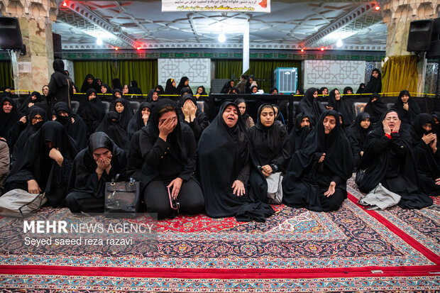 مراسم وداع با پیکر شهید علیرضا دهقانی آرانی