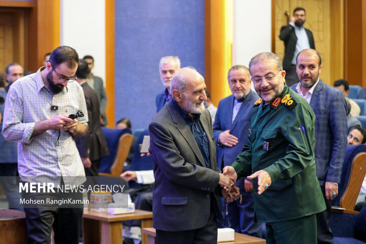 سردار سرلشکر پاسدار شهید غلامرضا سلیمانی