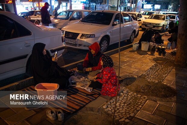 اجتماع شبانه شاهرودی‌ها در دفاع از امنیت کشور
