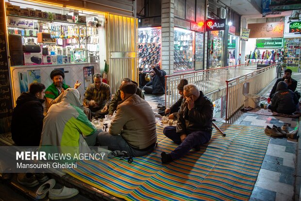 اجتماع شبانه شاهرودی‌ها در دفاع از امنیت کشور