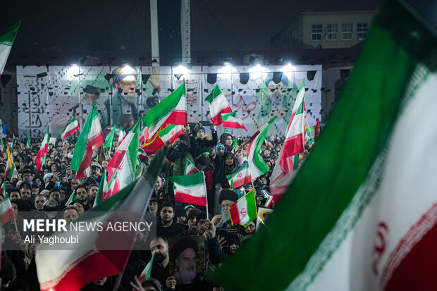 راهپیمایی حماسی مردم کلاچای در دفاع از وطن
