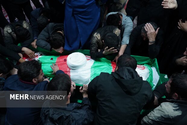 آیین وداع با شهید سرافراز مهدی چنگایی در خرم آباد