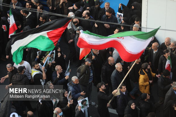 تشییع پرشور و حماسه شهیدان لاریجانی، سلیمانی و شهدای ناو دنا