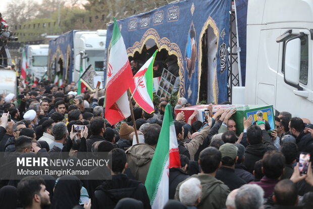 تشییع پرشور و حماسه شهیدان لاریجانی، سلیمانی و شهدای ناو دنا