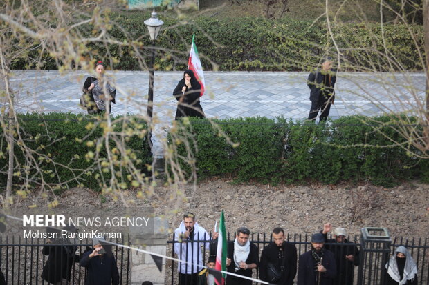 تشییع پرشور و حماسه شهیدان لاریجانی، سلیمانی و شهدای ناو دنا