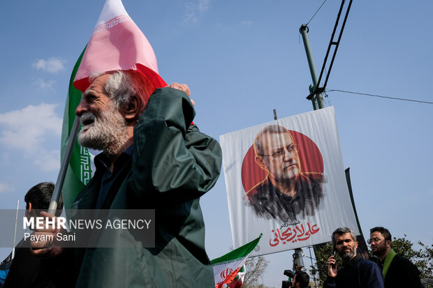 تشییع شهیدان لاریجانی، سلیمانی و شهدای ناو دنا