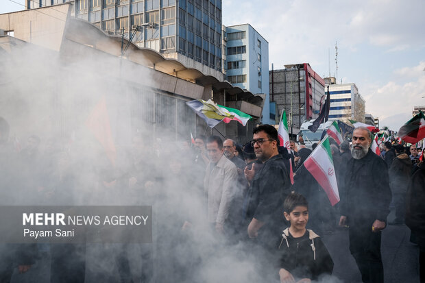 تشییع شهیدان لاریجانی، سلیمانی و شهدای ناو دنا