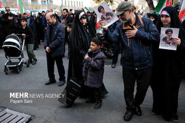 تشییع شهیدان لاریجانی، سلیمانی و شهدای ناو دنا