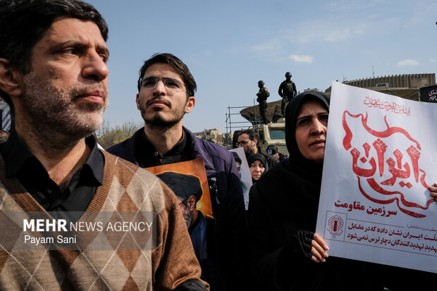 تشییع شهیدان لاریجانی، سلیمانی و شهدای ناو دنا