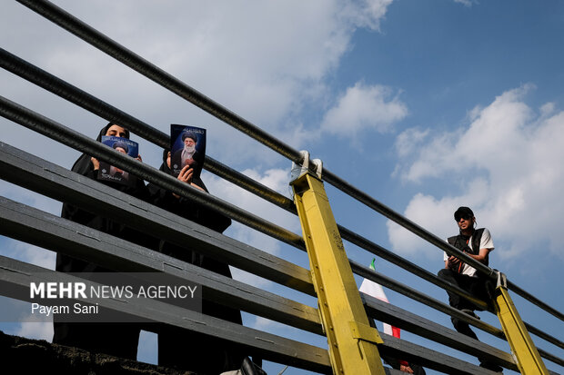 تشییع شهیدان لاریجانی، سلیمانی و شهدای ناو دنا