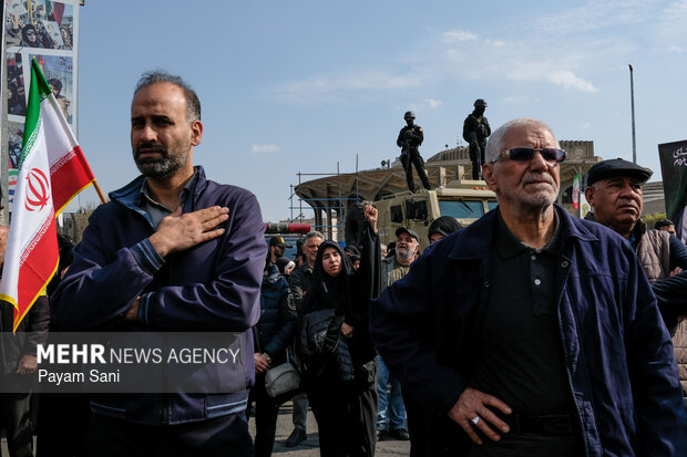 تشییع شهیدان لاریجانی، سلیمانی و شهدای ناو دنا