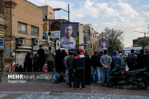 تشییع شهیدان لاریجانی، سلیمانی و شهدای ناو دنا