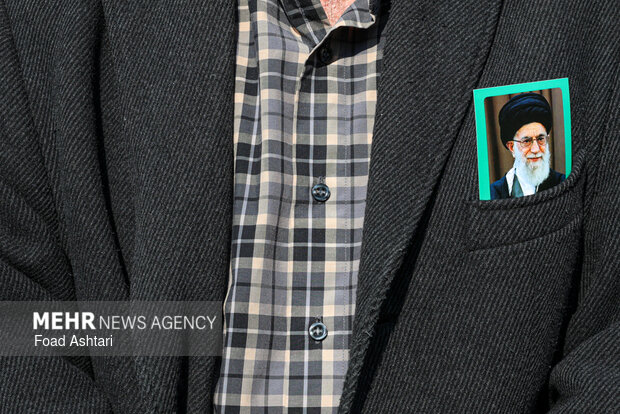 تشییع شهیدان لاریجانی، سلیمانی و شهدای ناو دنا