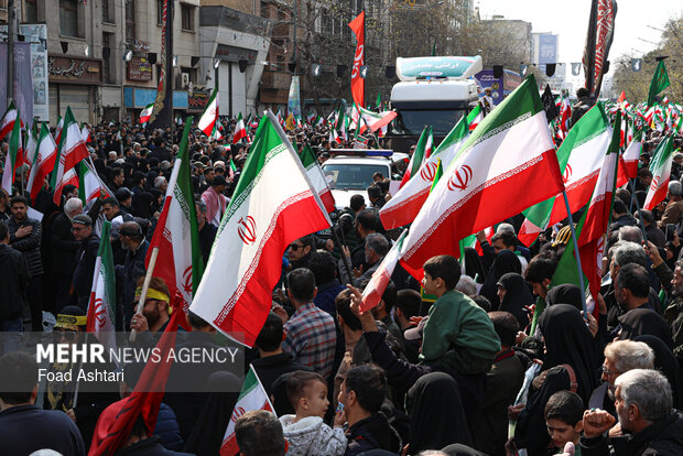 تشییع شهیدان لاریجانی، سلیمانی و شهدای ناو دنا