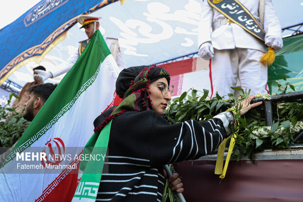 تشییع شهیدان لاریجانی، سلیمانی و شهدای ناو دنا