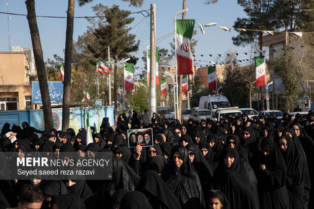 مراسم تشیع پیکر شهید مهندس علیرضا دهقانی آرانی