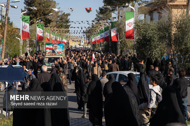 مراسم تشیع پیکر شهید مهندس علیرضا دهقانی آرانی