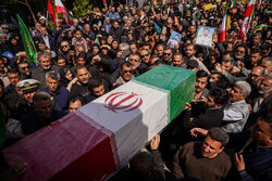 استاندار خوزستان: مقاومت و شهادت‌طلبی ملت سلاح پیروزی ایران است