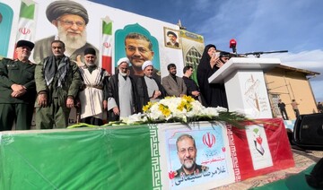 خطبه خوانی دختر شهید سرلشکر غلامرضا سلیمانی در مراسم خاکسپاری
