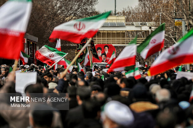 
Funeral for Ramadan war martyrs in Tabriz