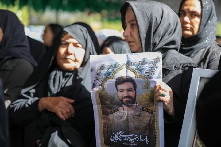 پیکر پاسدار شهید «مهدی چنگایی» در خرم‌آباد تشییع شد