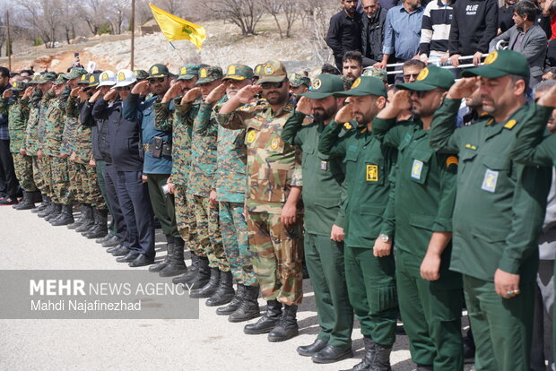 تشییع پیکر مطهر ۲ شهید جنگ رمضان در یاسوج