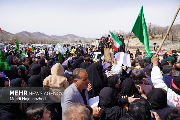 تشییع پیکر مطهر ۲ شهید جنگ رمضان در یاسوج