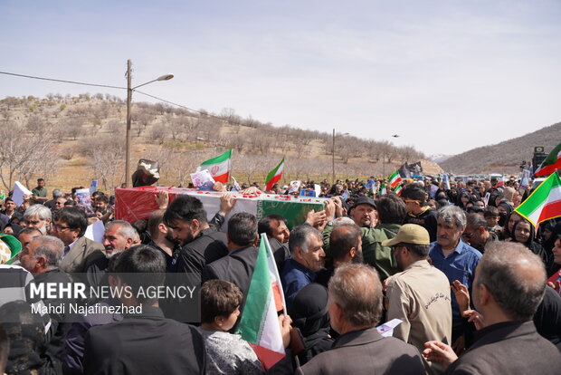 تشییع پیکر مطهر ۲ شهید جنگ رمضان در یاسوج