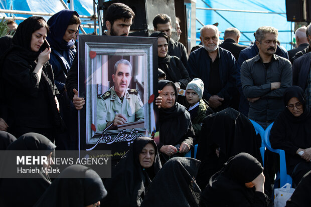 تجمع گرگانی ها در پاسداشت مقدسات