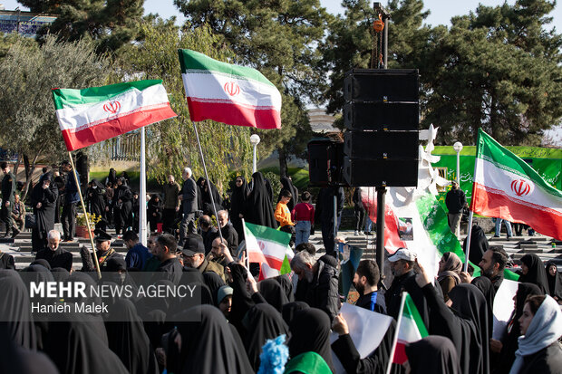 تجمع گرگانی ها در پاسداشت مقدسات