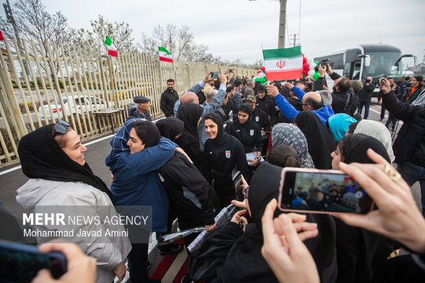 استقبال از تیم ملی فوتبال بانوان در قزوین