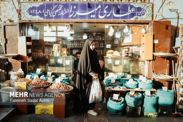 بازار شب عید در قم