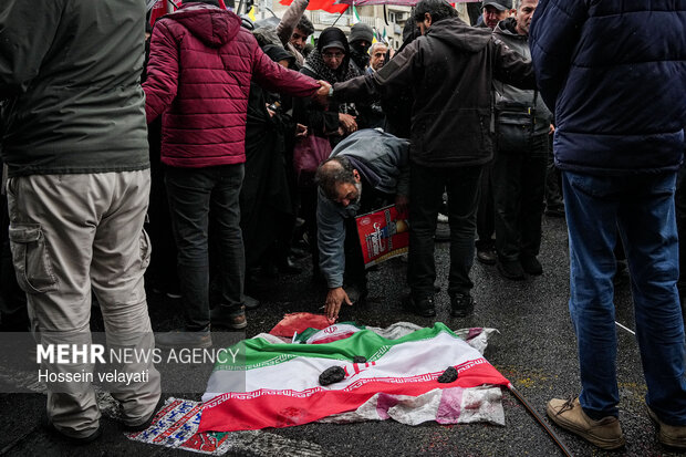 تهران در جنگ