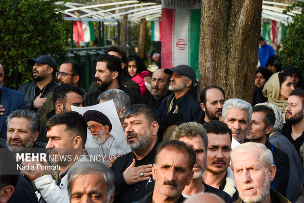 تشییع پیکر مطهر ۲ شهید جنگ رمضان در کرج