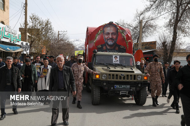 خاکسپاری سرلشکر شهید«غلامرضا سلیمانی» در فارسان
