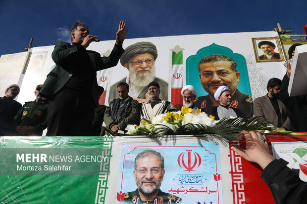 خاکسپاری سرلشکر شهید«غلامرضا سلیمانی» در فارسان