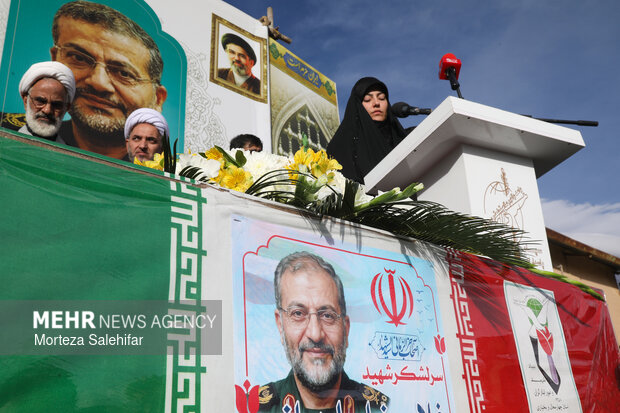 خاکسپاری سرلشکر شهید«غلامرضا سلیمانی» در فارسان