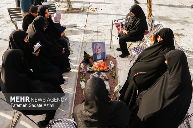 زیارت اهل قبور پنجشنبه آخر سال در قم