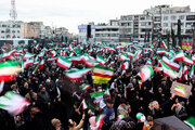 تجمع روحي فداء ايران في ساحة الثورة وسط طهران