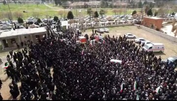 تصاویر هوایی از تشییع باشکوه پیکر شهدای ناو دنا در خرم‌آباد