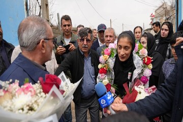 بازیکنان تیم ملی فوتبال بانوان مشت محکمی به رئیس جمهور آمریکا زدند